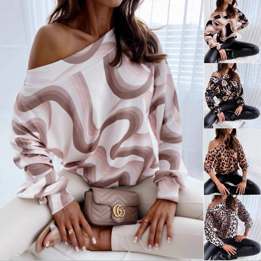 FallWinter Long-sleeve Relaxed-fit Drop-shoulder Top With A Leopard Print