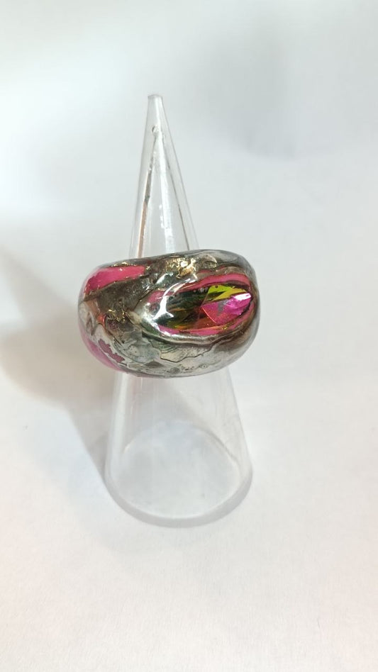 Handmade Pink Clay Ring with Metallic Leaf – Fuchsia Statement Ring | Armenia