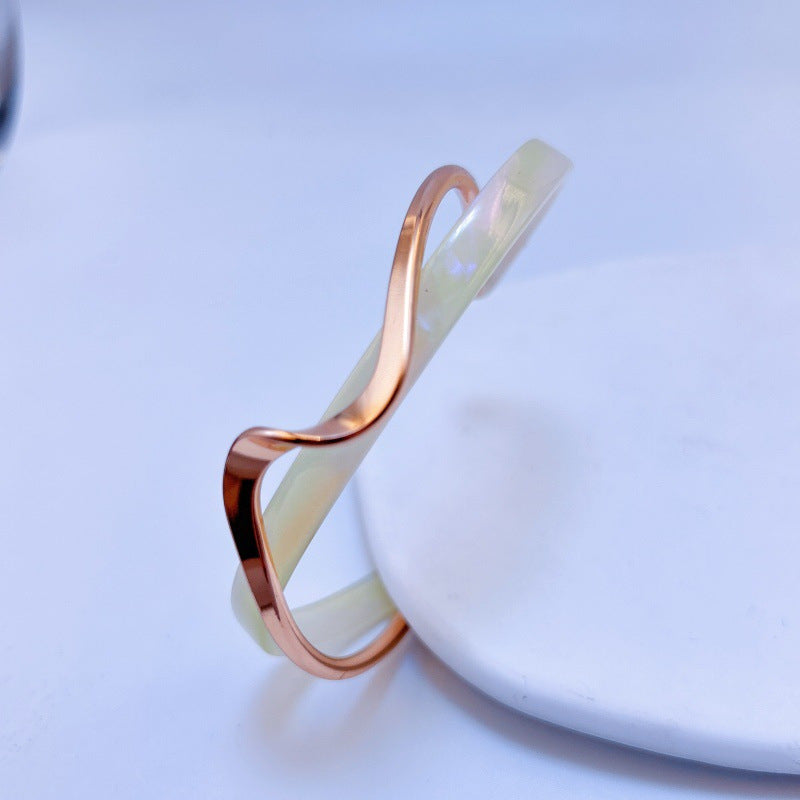 Light-luxury Panel Curved Metal-textured Korean-style Trendy Social Media Worthy Jewelry